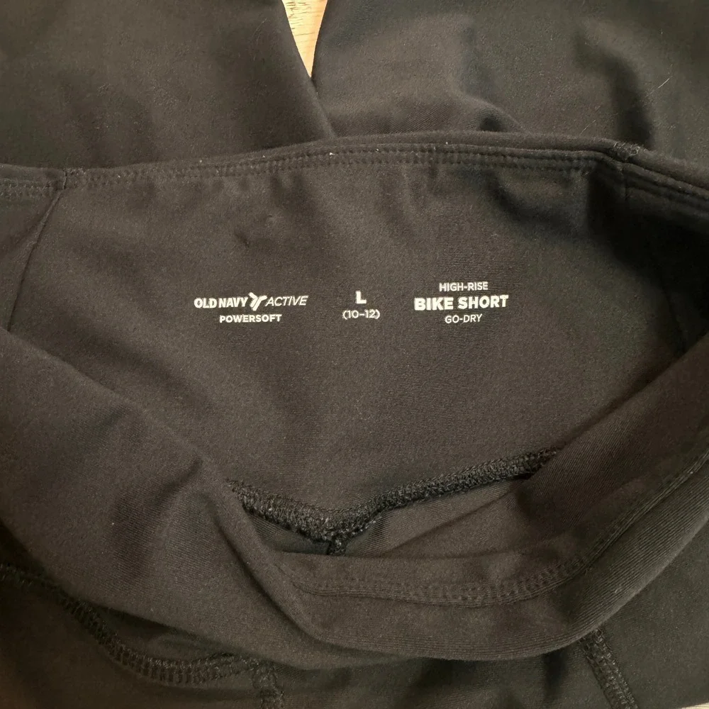 Old Navy Active Bike Shorts High-Rise Powersoft Go-Dry Black Girls Large (10-12)
